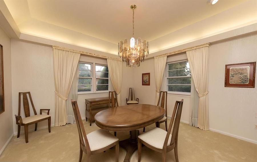 house for sale abington midcentury split-level dining room