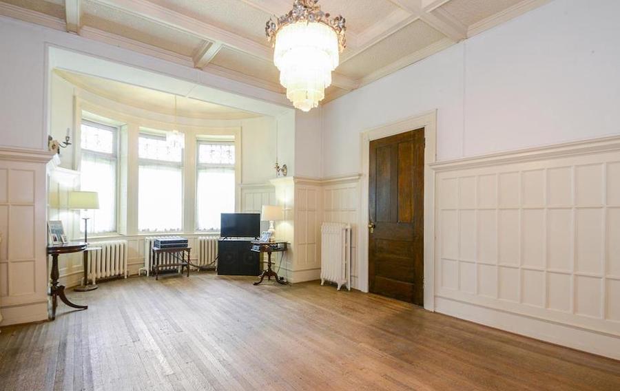 house for sale burlholme historic twin 7347 living room