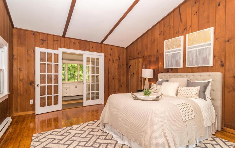 house for sale pipersville creekside cottage master bedroom