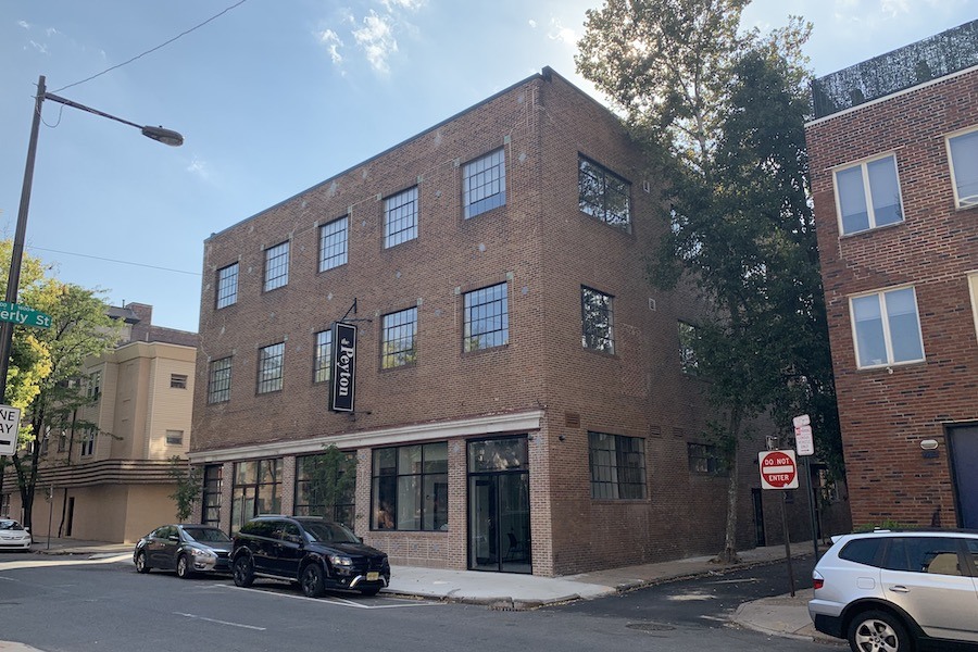 the peyton apartment profile exterior