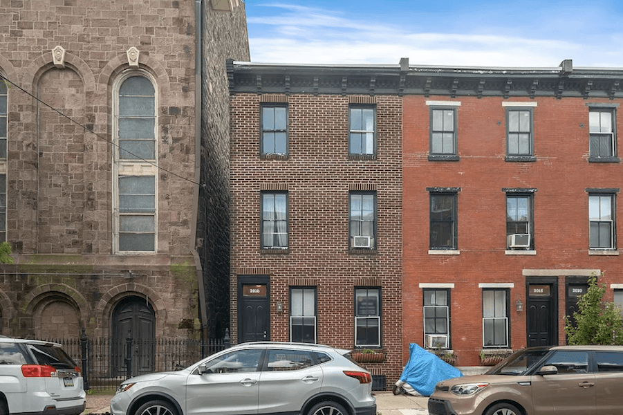 condo for sale graduate hospital starter condo exterior front