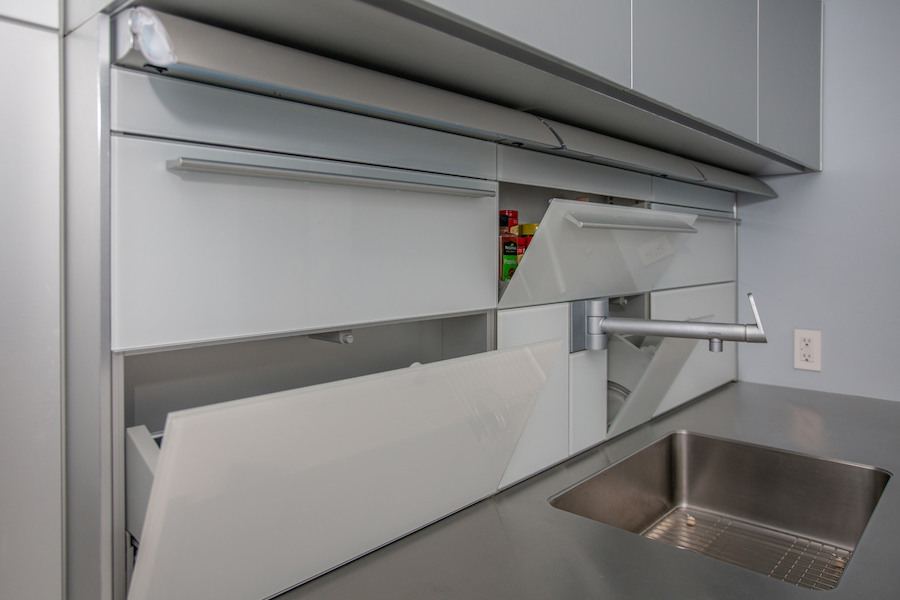 condo for sale society hill penn's landing square townhouse kitchen detail