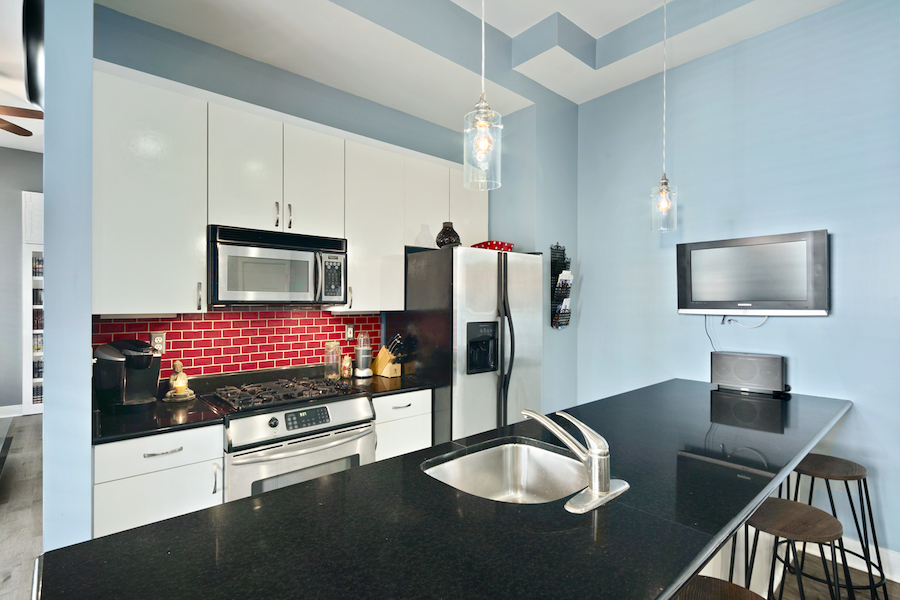 condo for sale wash west walnut st tri-level kitchen
