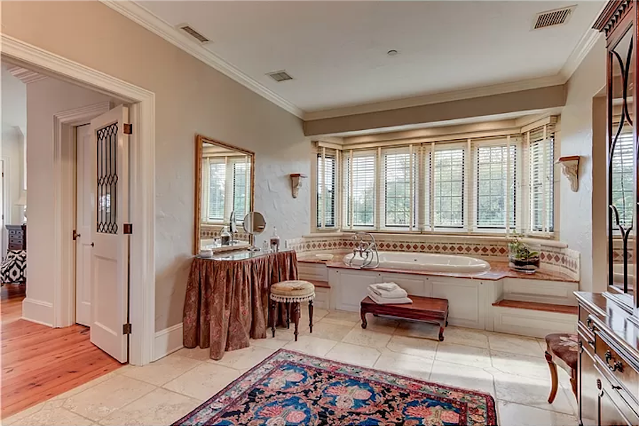 chadds ford cotswold manor master bathroom