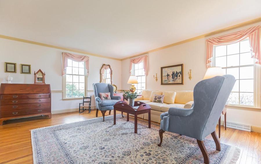 washington crossing colonial tract house washington crossing colonial tract house living room