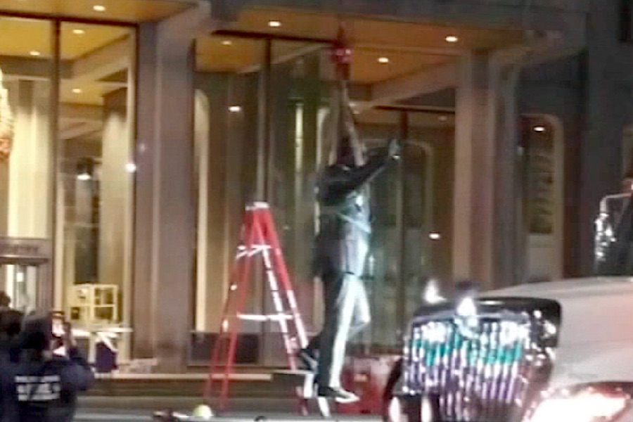 workers removing the frank rizzo statue in philadelphia overnight
