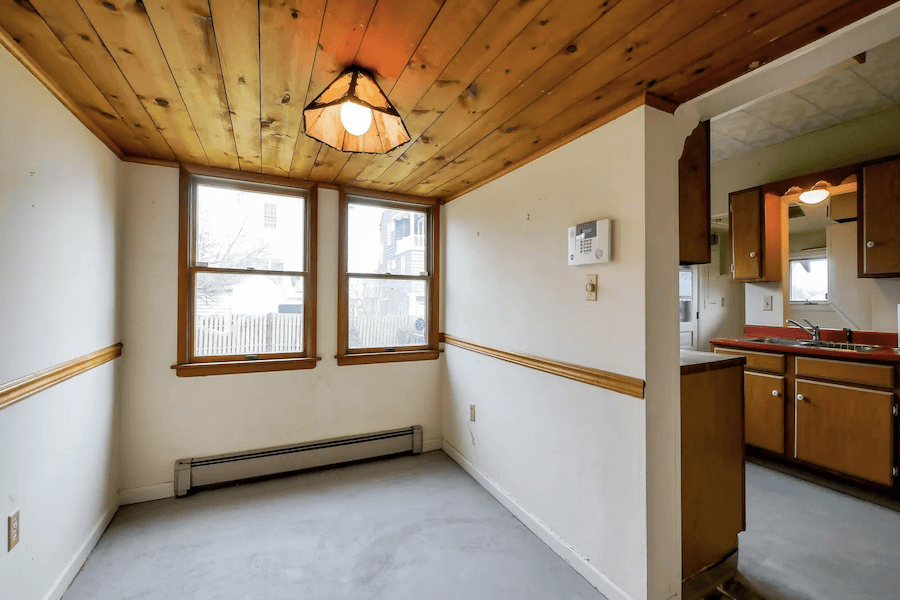 breakfast room