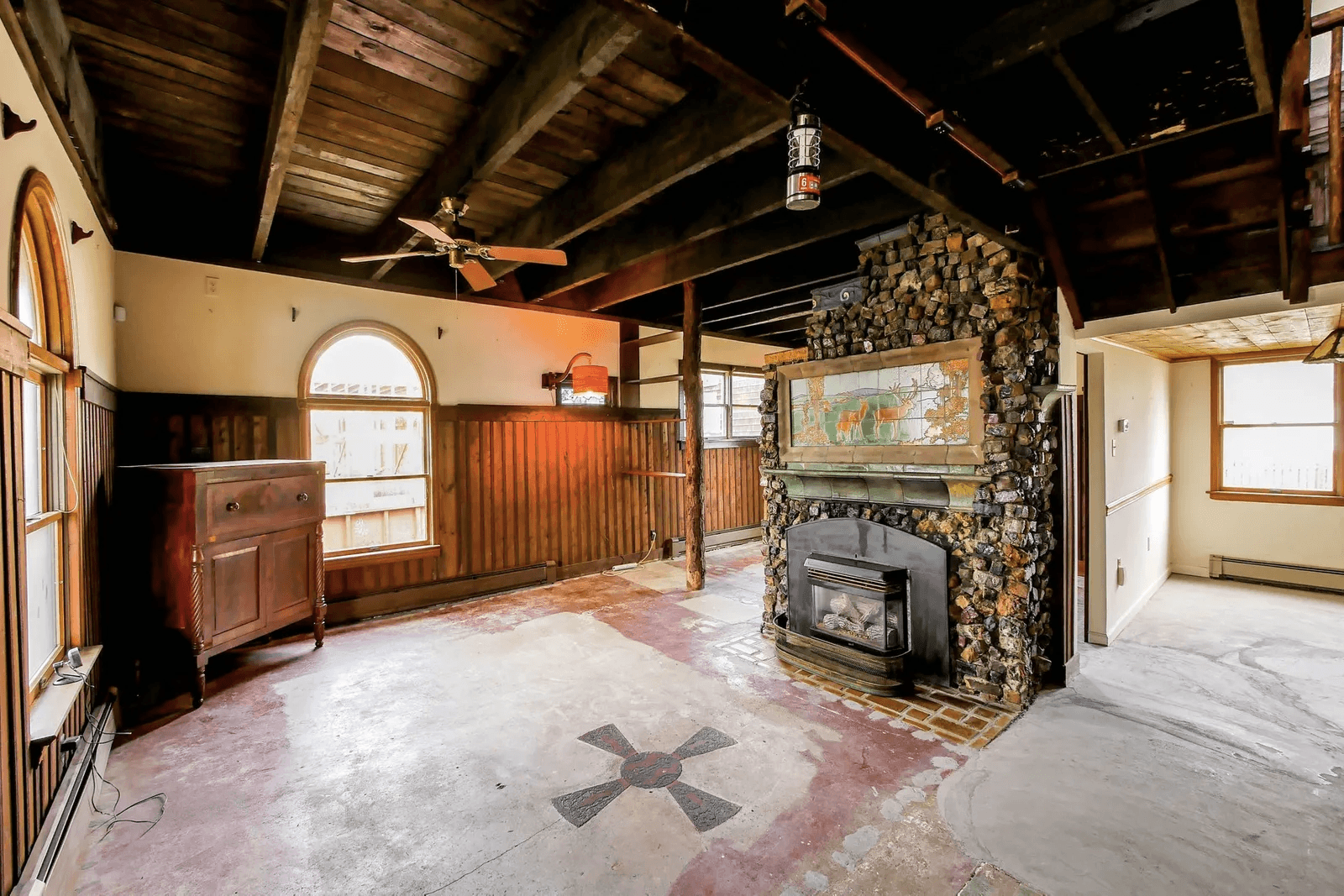 strathmere arts and crafts house for sale living room
