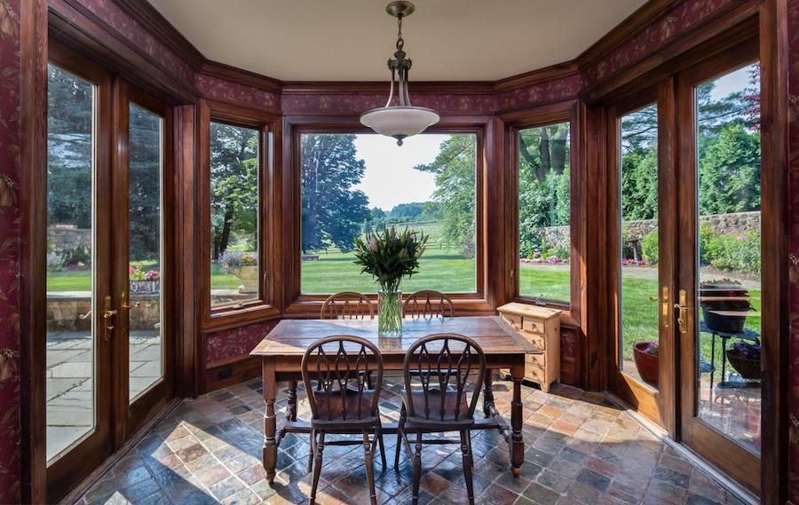 casual dining room
