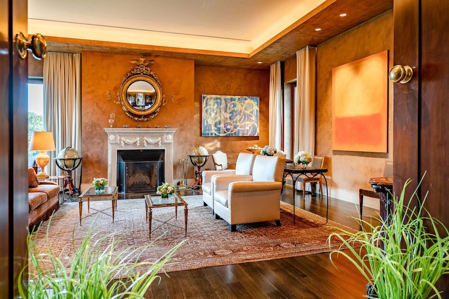 fort washington arbor hill auction living room
