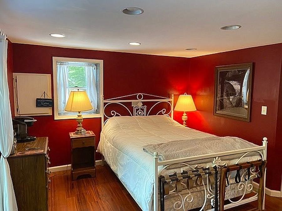 guest house bedroom