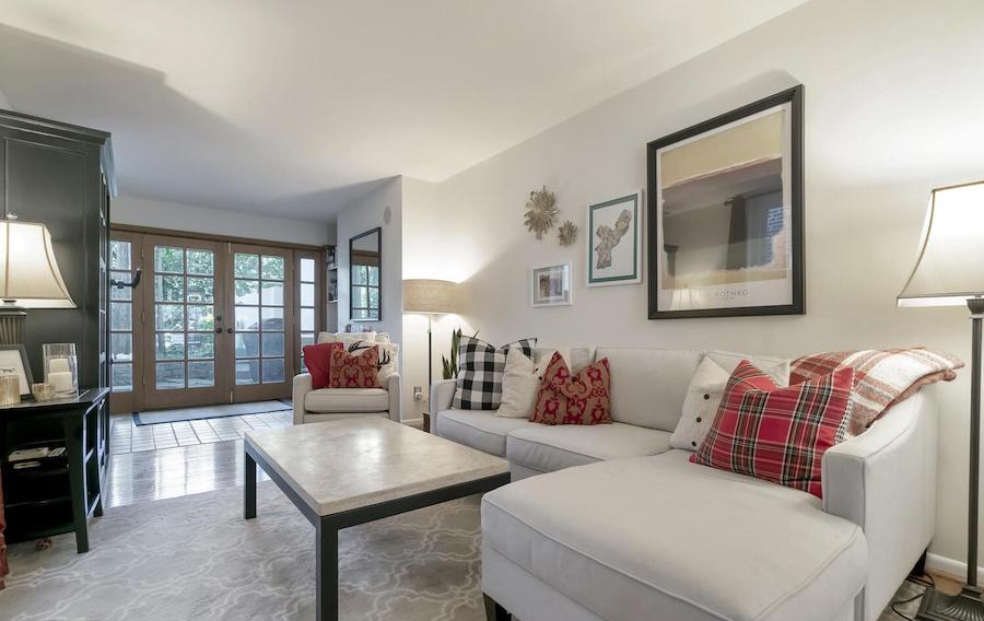 house for sale Fairmount workingman's row living room
