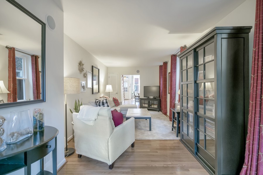 house for sale Fairmount workingman's row living room