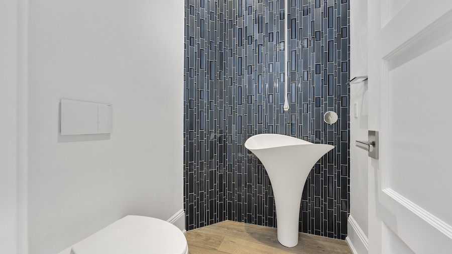powder room