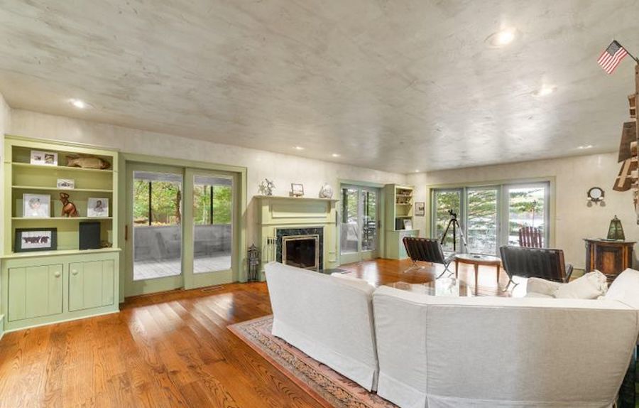 house for sale Milford lakefront Tudor family room