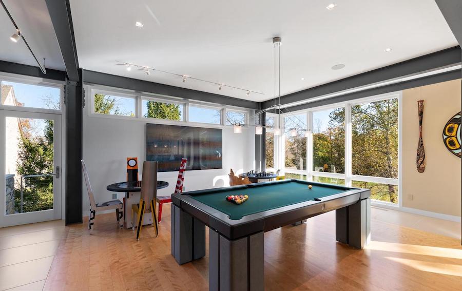 game room