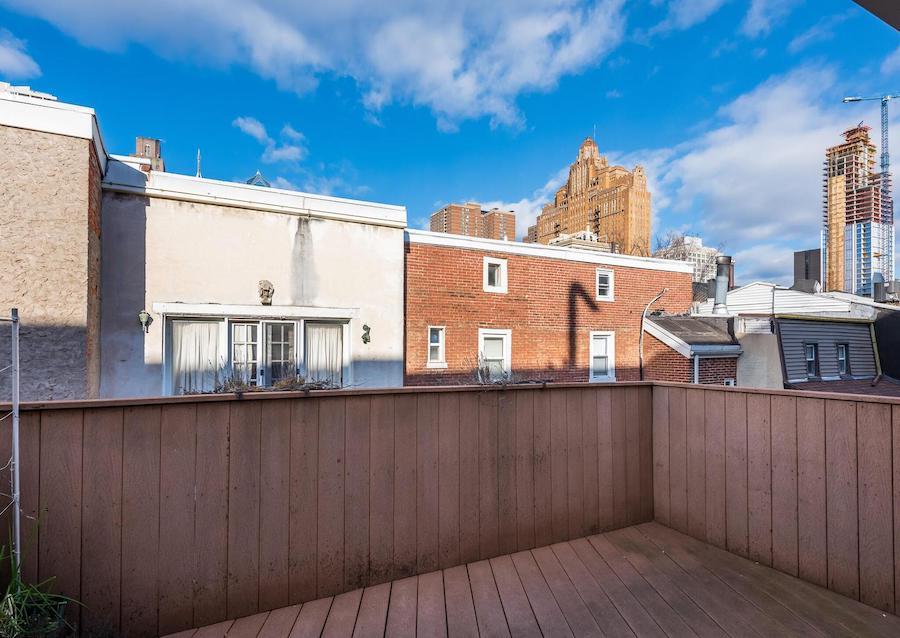 top-floor rear deck