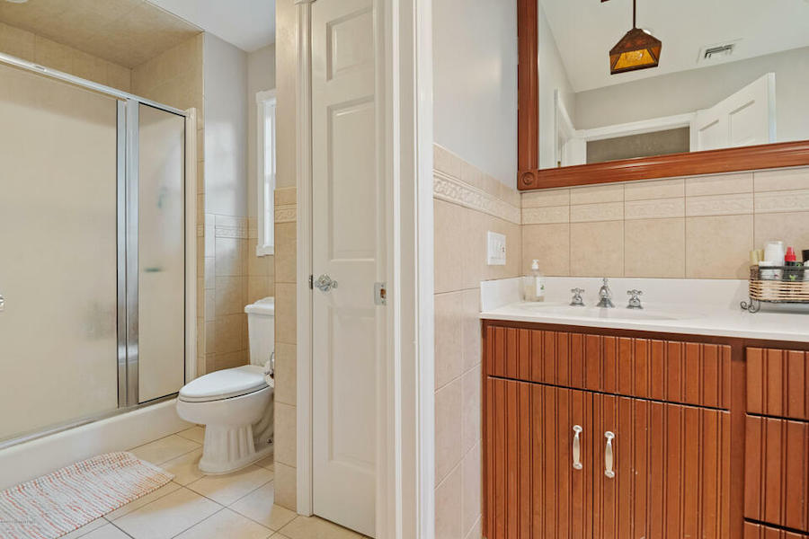 second primary bathroom