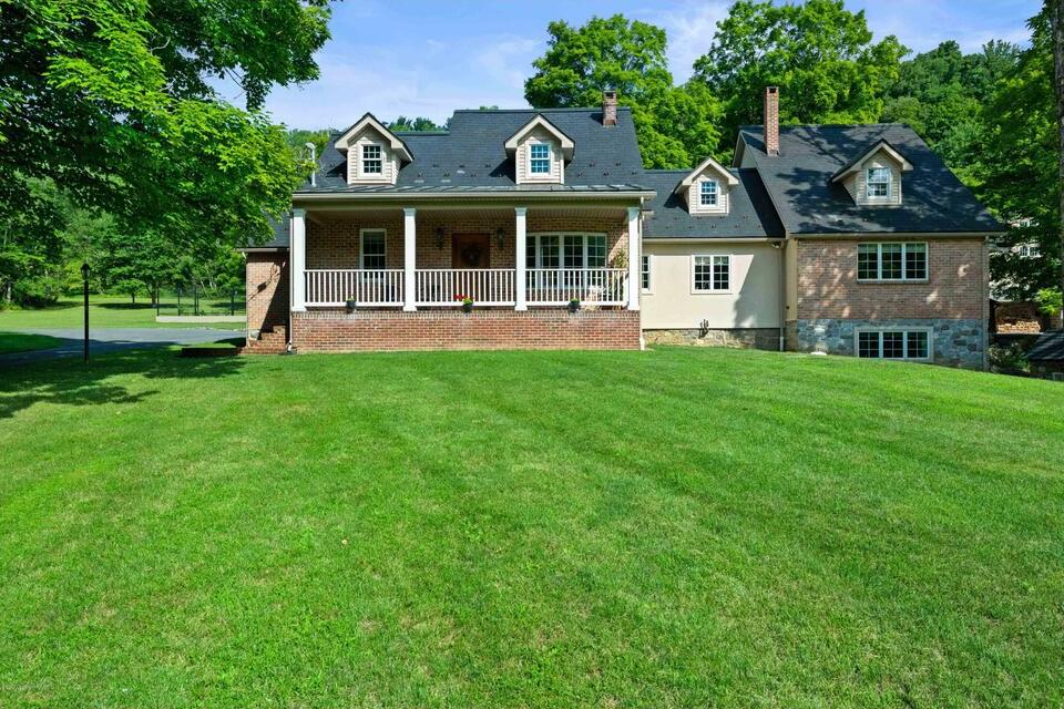 house for sale Stroudsburg estate farmhouse exterior front