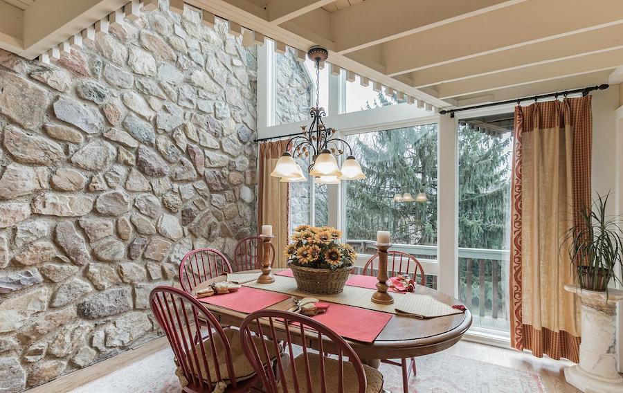 house for sale Bryn Mawr contemporary classical breakfast room