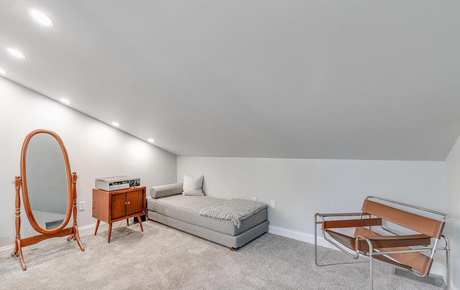 house for sale Fishtown renovated trinity third-floor.bedroom