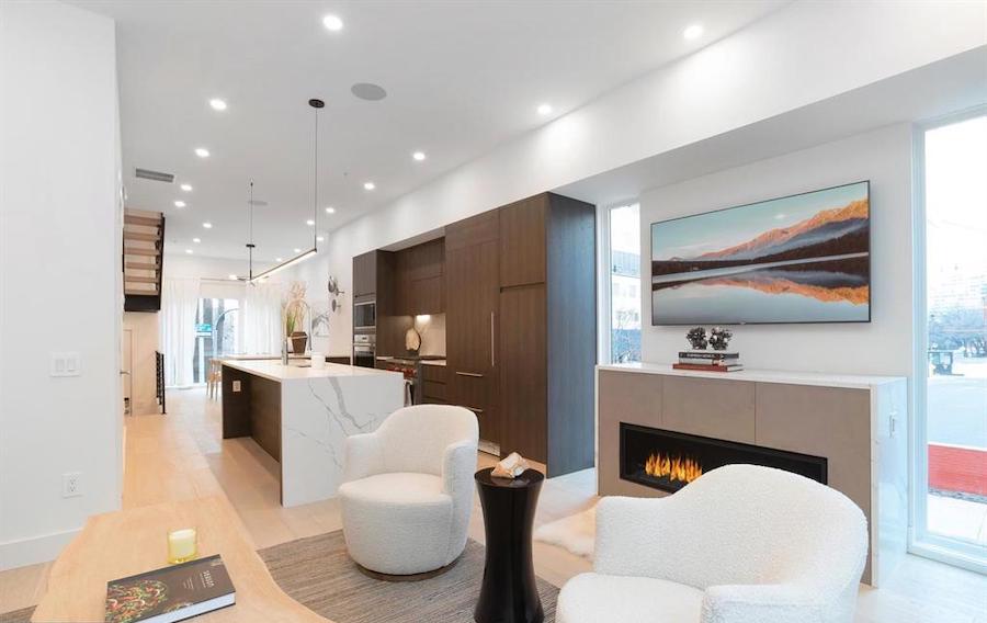 house for sale Logan Square new construction townhouse main floor