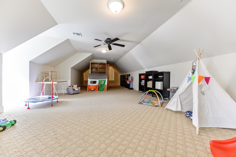 bonus room