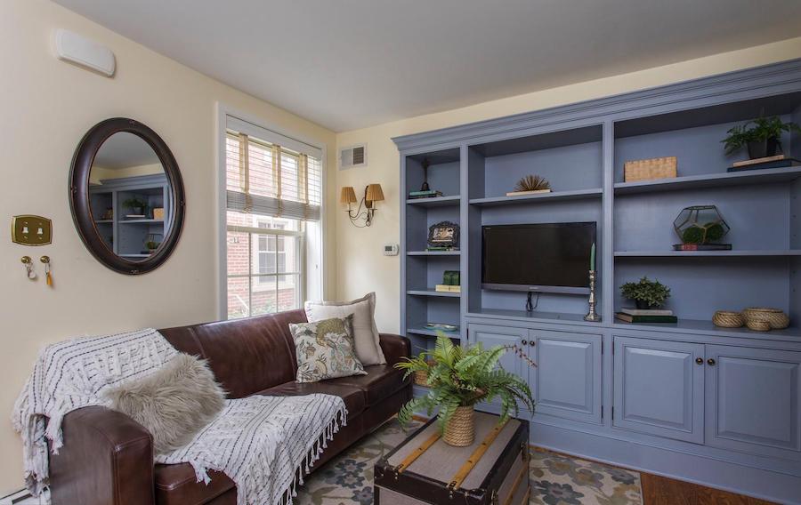 house for sale queen village courtyard trinity living room