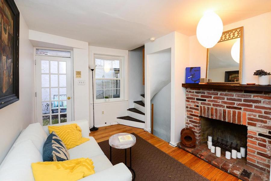 house for sale queen village alley trinity living room