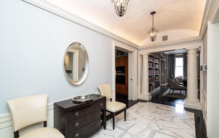 Rittenhouse Square renovated condo for sale foyer