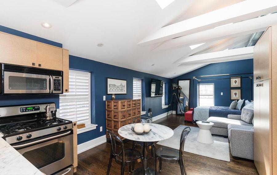 house for sale Rittenhouse renovated townhouse second-floor guest suite