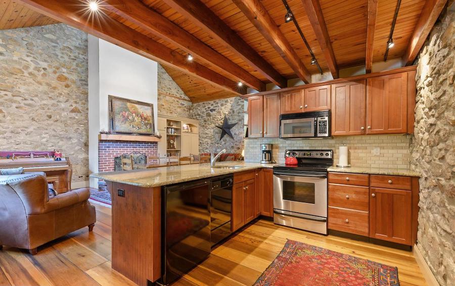 guest house kitchen
