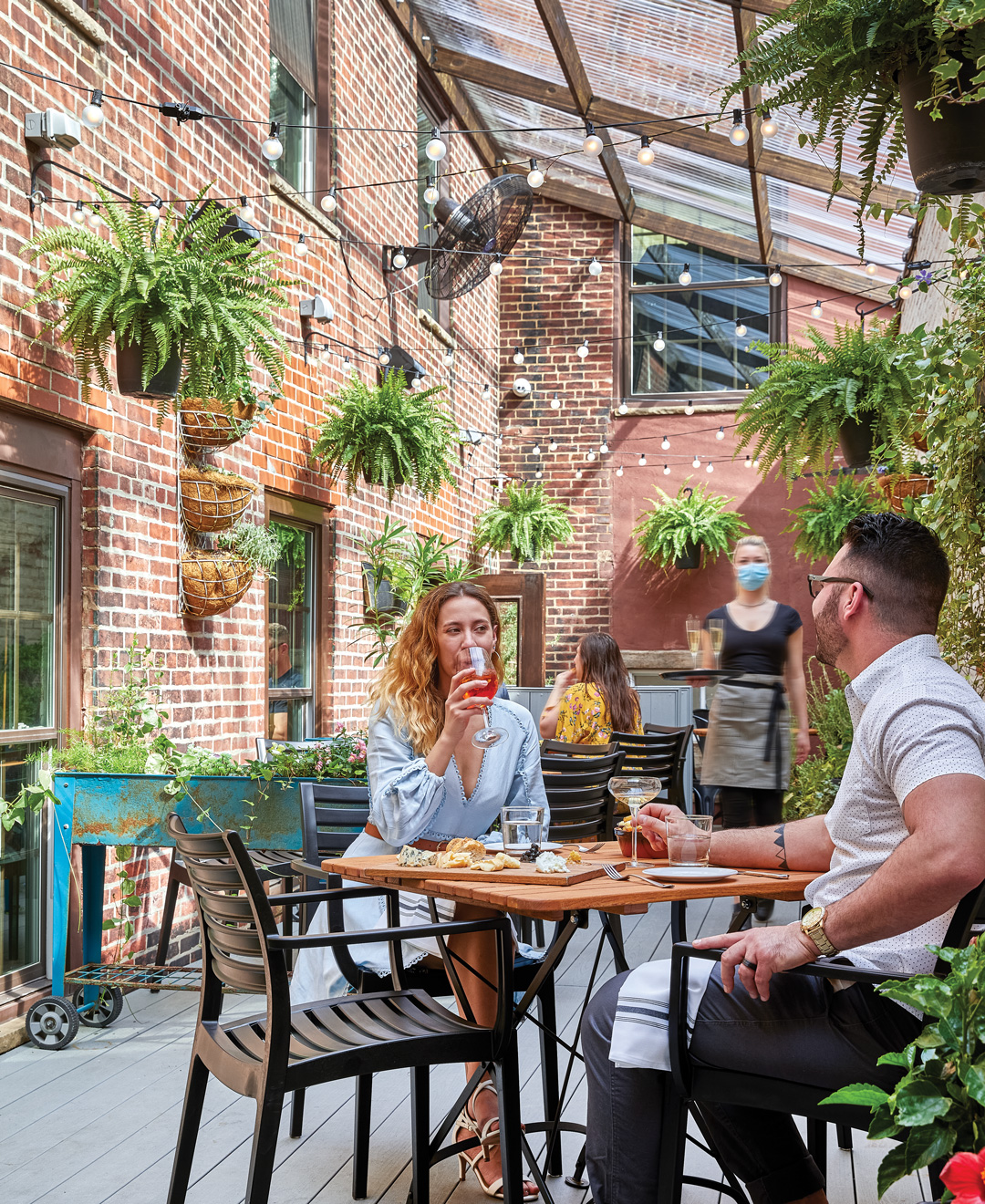 outdoor dining philadelphia