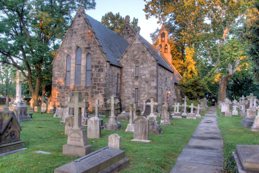 philadelphia buildings st james the less