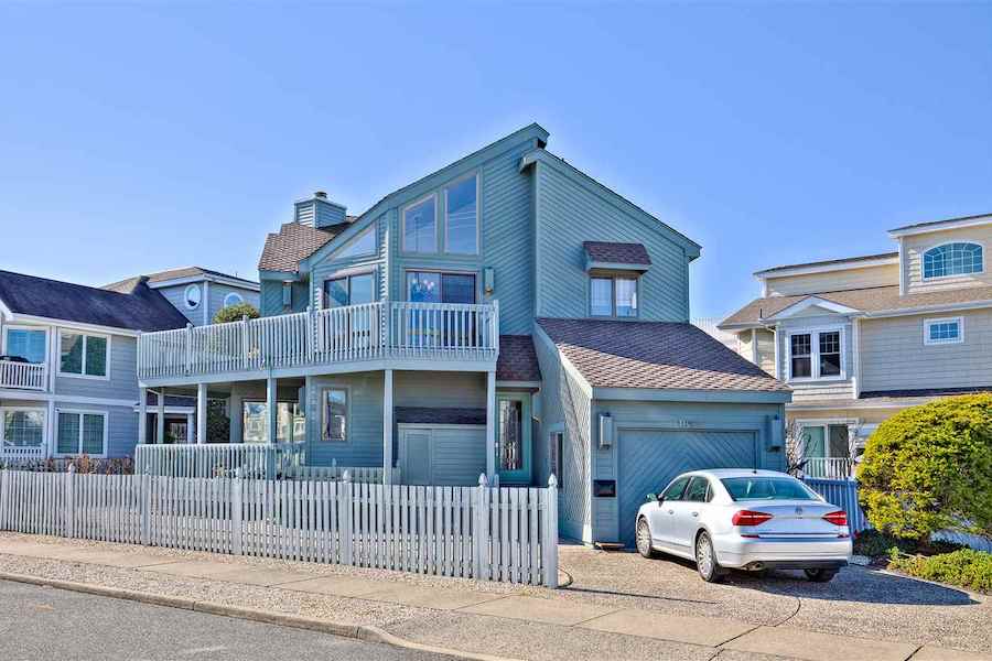 Avalon beach block contemporary house for sale exterior front