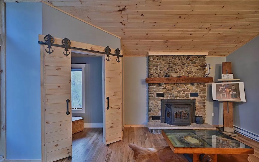 bedroom fireplace and closet