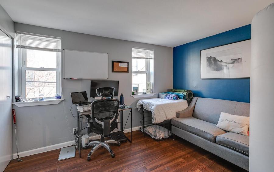house for sale northern liberties duplex second-floor bedroom