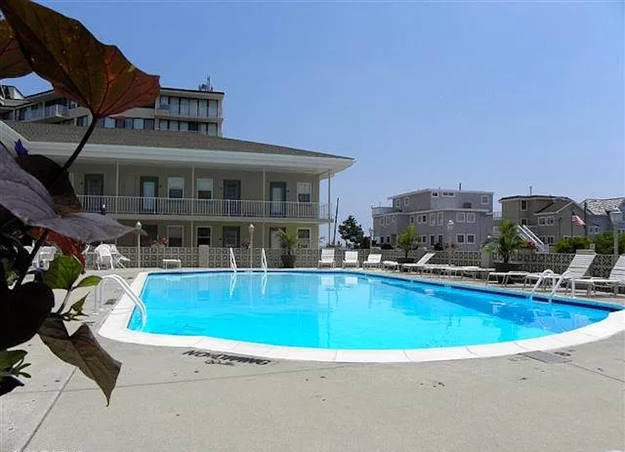 pool