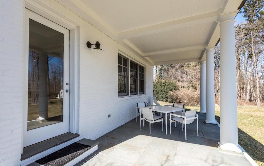 great room side porch