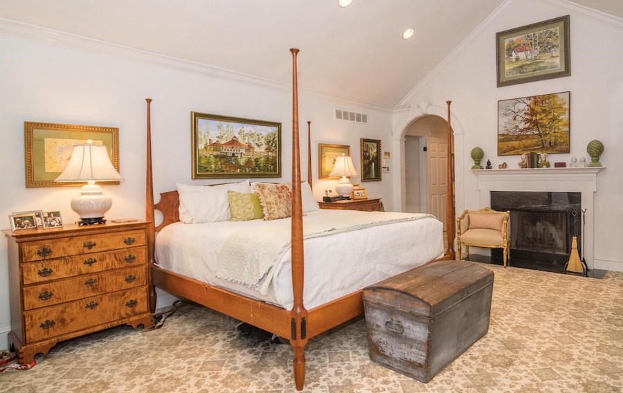 primary bedroom