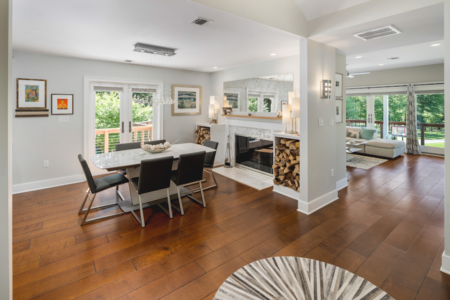 house for sale Pennington off-grid dining room