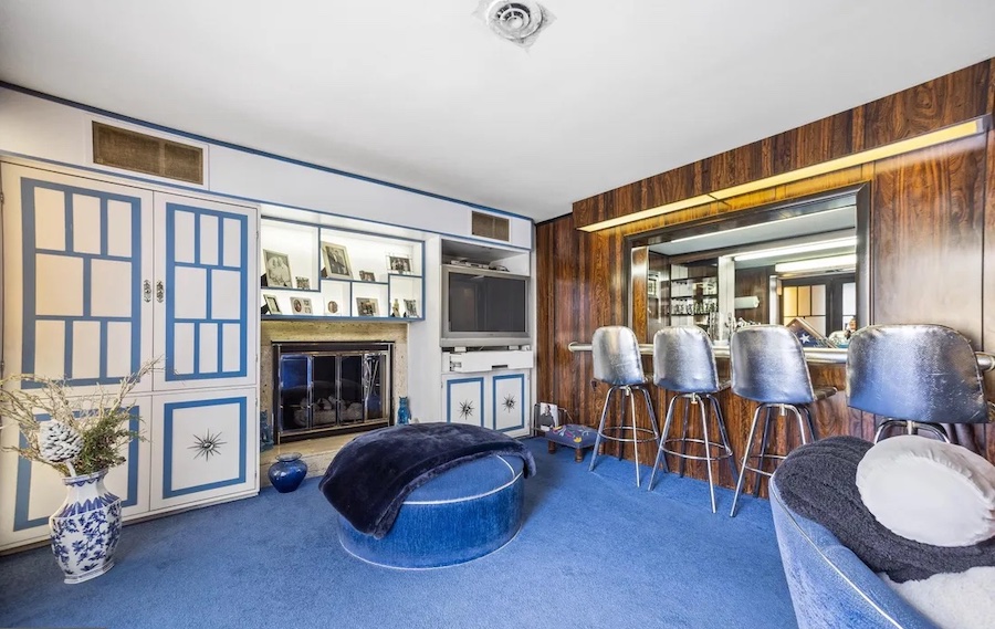 family room 