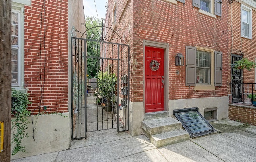 house for sale queen village courtyard trinity entrance gate