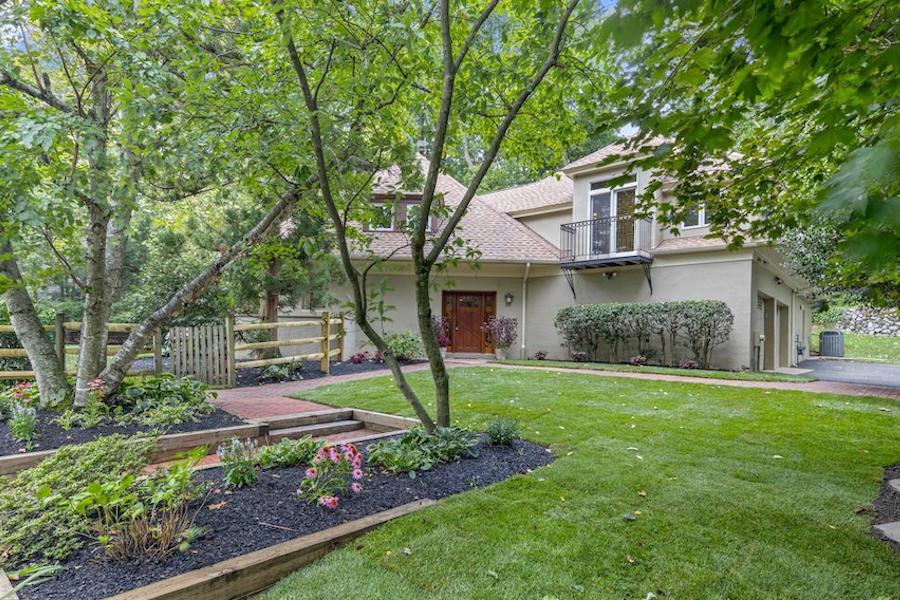 house for sale wilmington carriage house exterior front