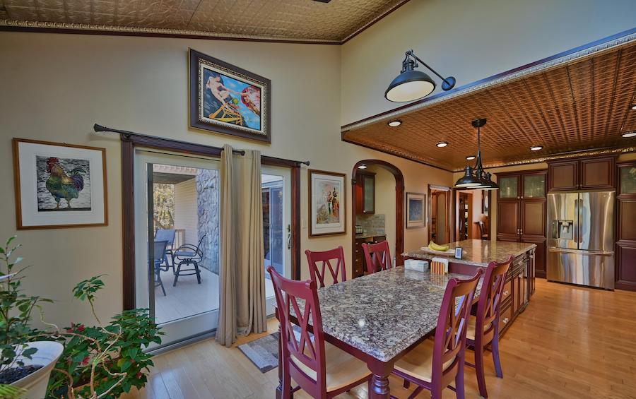 house for sale hawley manor breakfast room