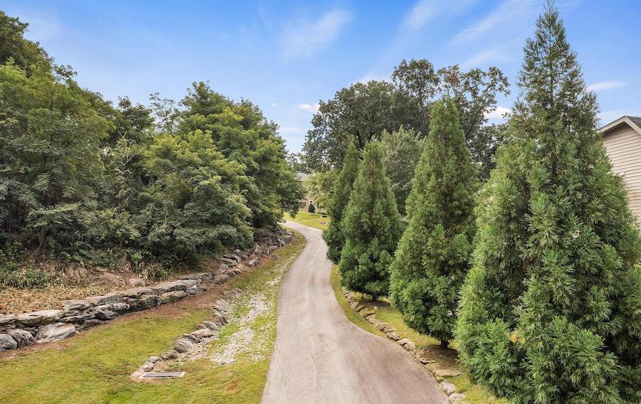 house for sale roxborough park norman house driveway from paoli avenue