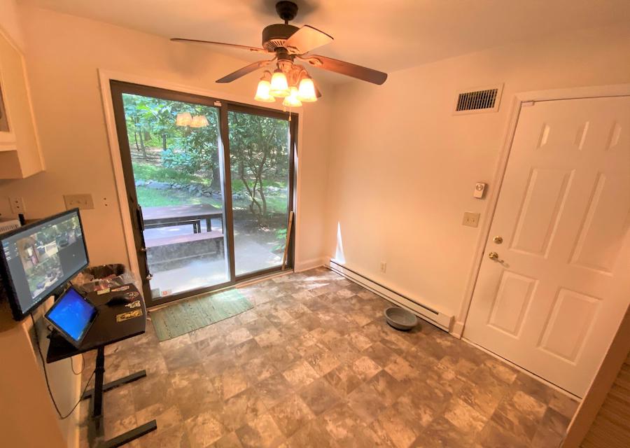 breakfast room