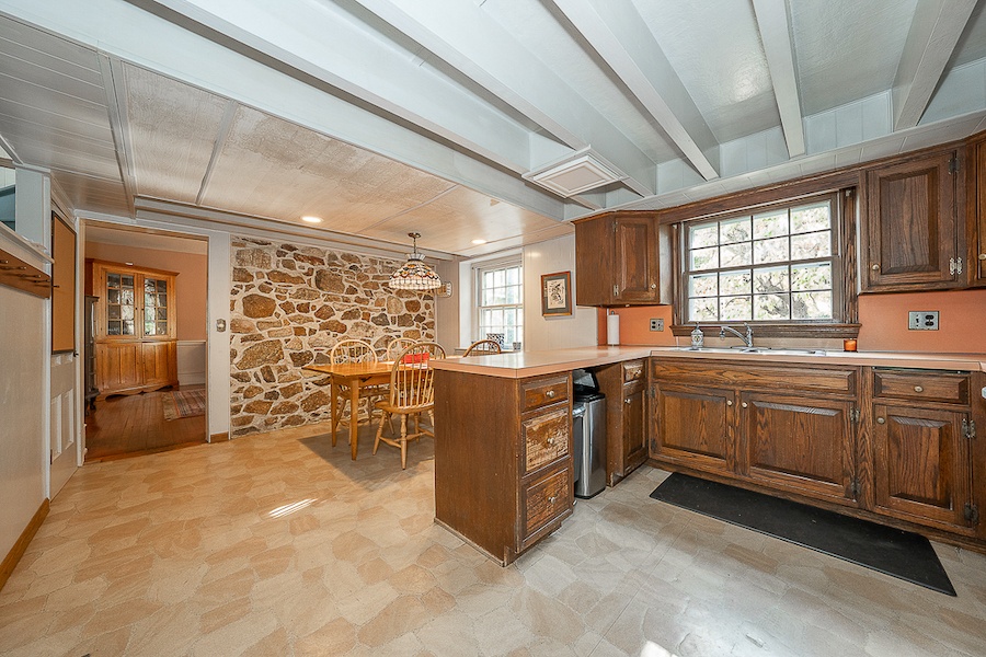 breakfast room and kitchen
