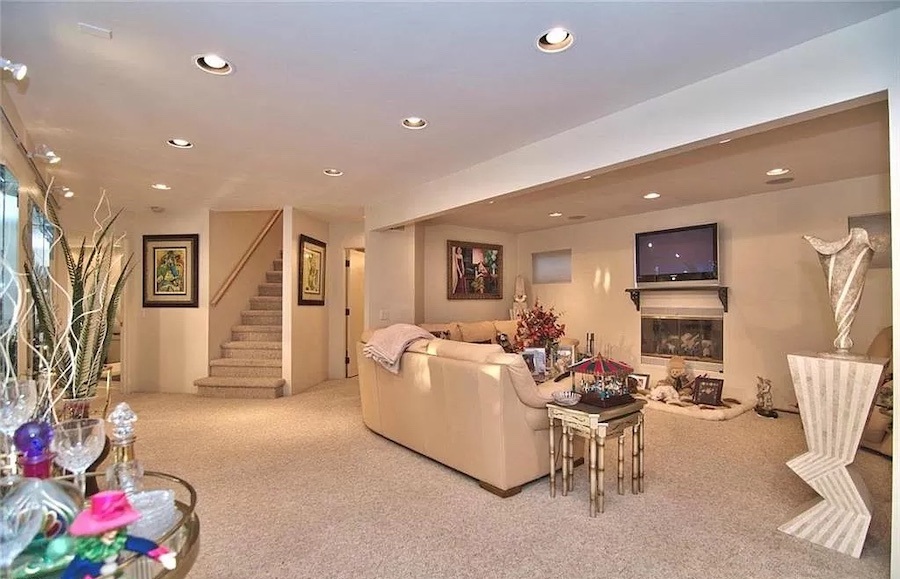 house for sale tannersville contemporary living room