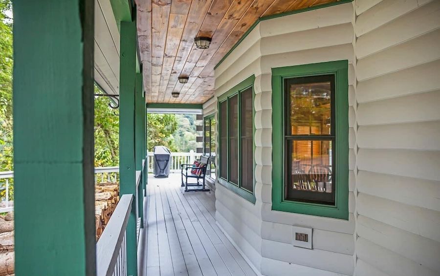 house for sale muncy valley log house Front porch